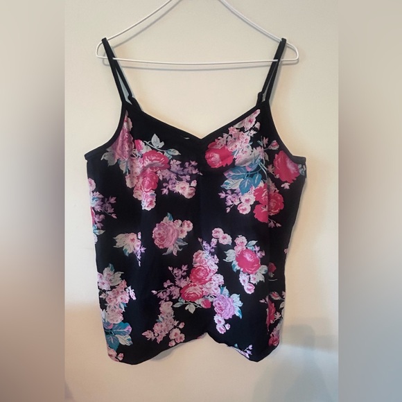 torrid Tops - Torrid Size 4 Adjustable Straps Black Floral‎ Tank Top Blouse Cami